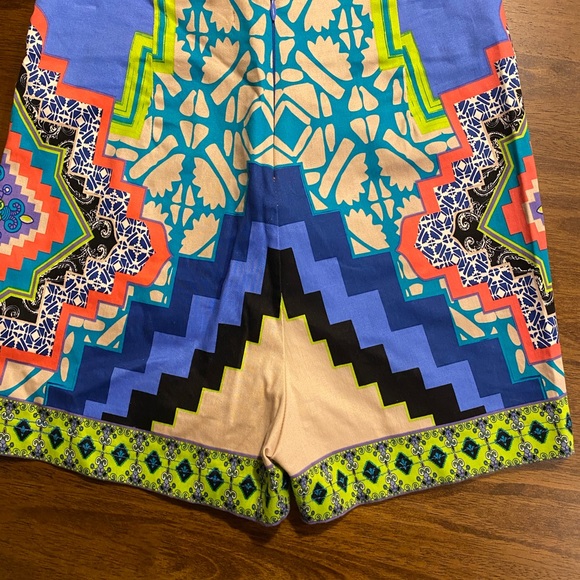 VESTIQUE shorts - Size M - Picture 4 of 9